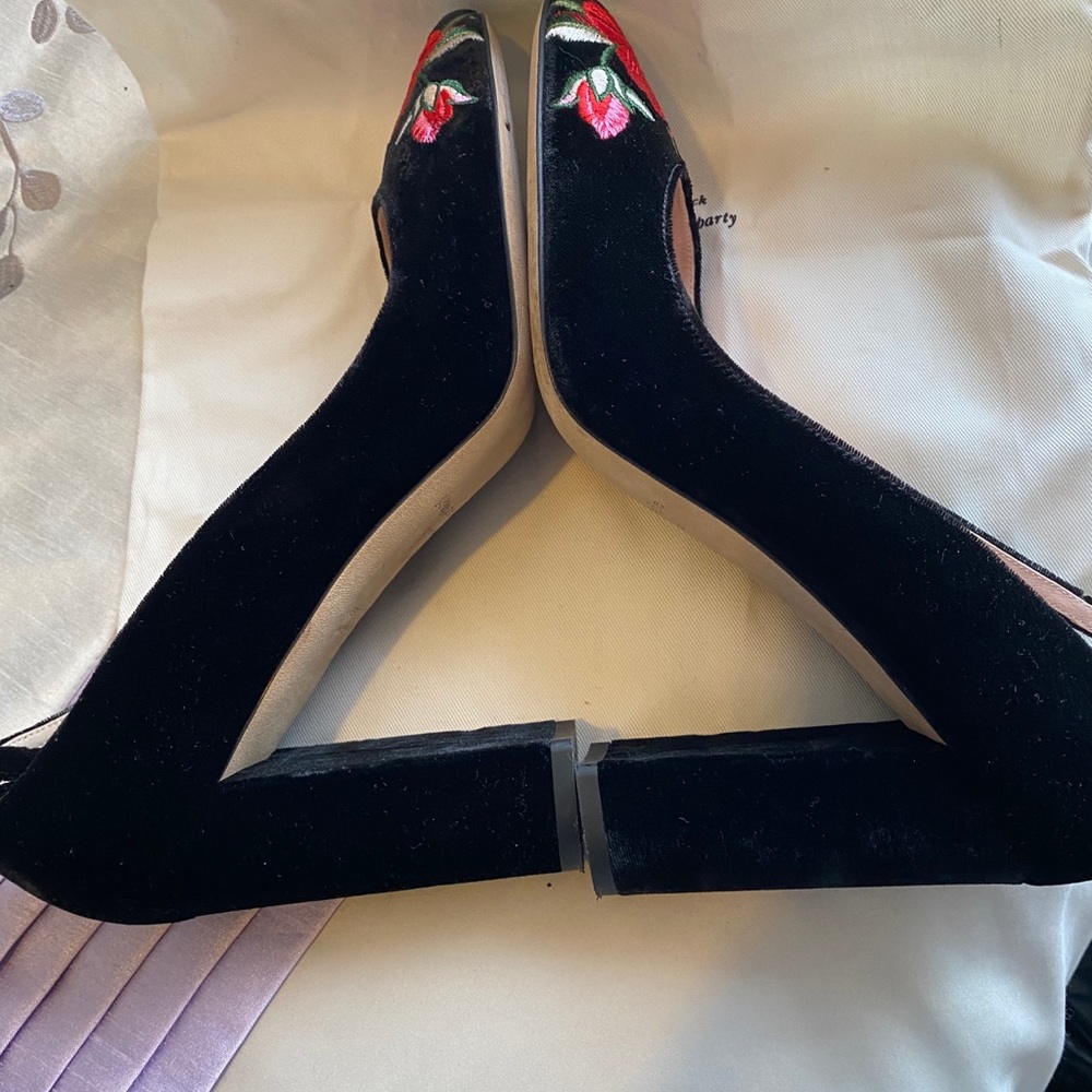Kate Spade Grove Velvet Pumps. - Picture 8 of 16